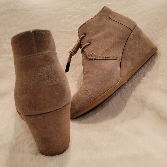 TOMS Womens Desert Wedge Suede Taupe Ankle High Heel Bootie✨️9.5 - Picture 16 of 16
